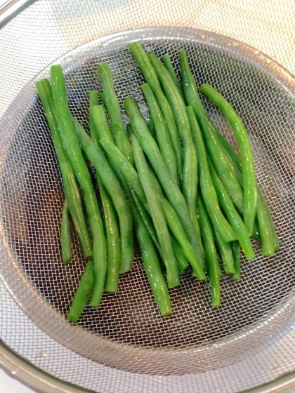 いつも茹で過ぎてしまうのですが、今日は色好く、ちょうど良い柔らかさに茹でることが出来ました。ありがとうございました♫