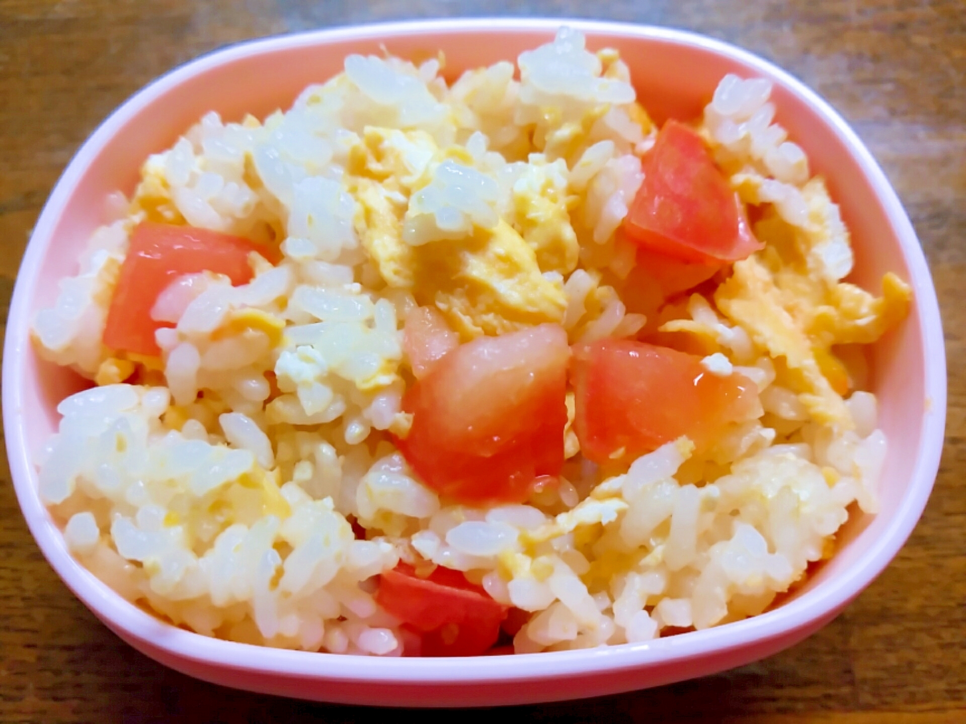 トマトと炒り卵のコンソメ炒めご飯