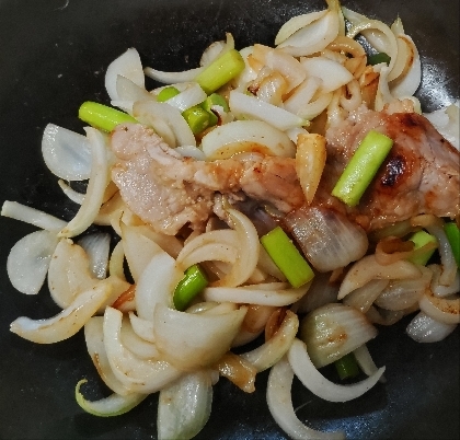 dhanu築さん♬玉ねぎの芽→ジャンボにんにくの芽で豚生姜焼き、夕飯用に作りました✨いただくの楽しみです♥
レポありがとうございます(⁠◕⁠ᴗ⁠◕⁠✿⁠)