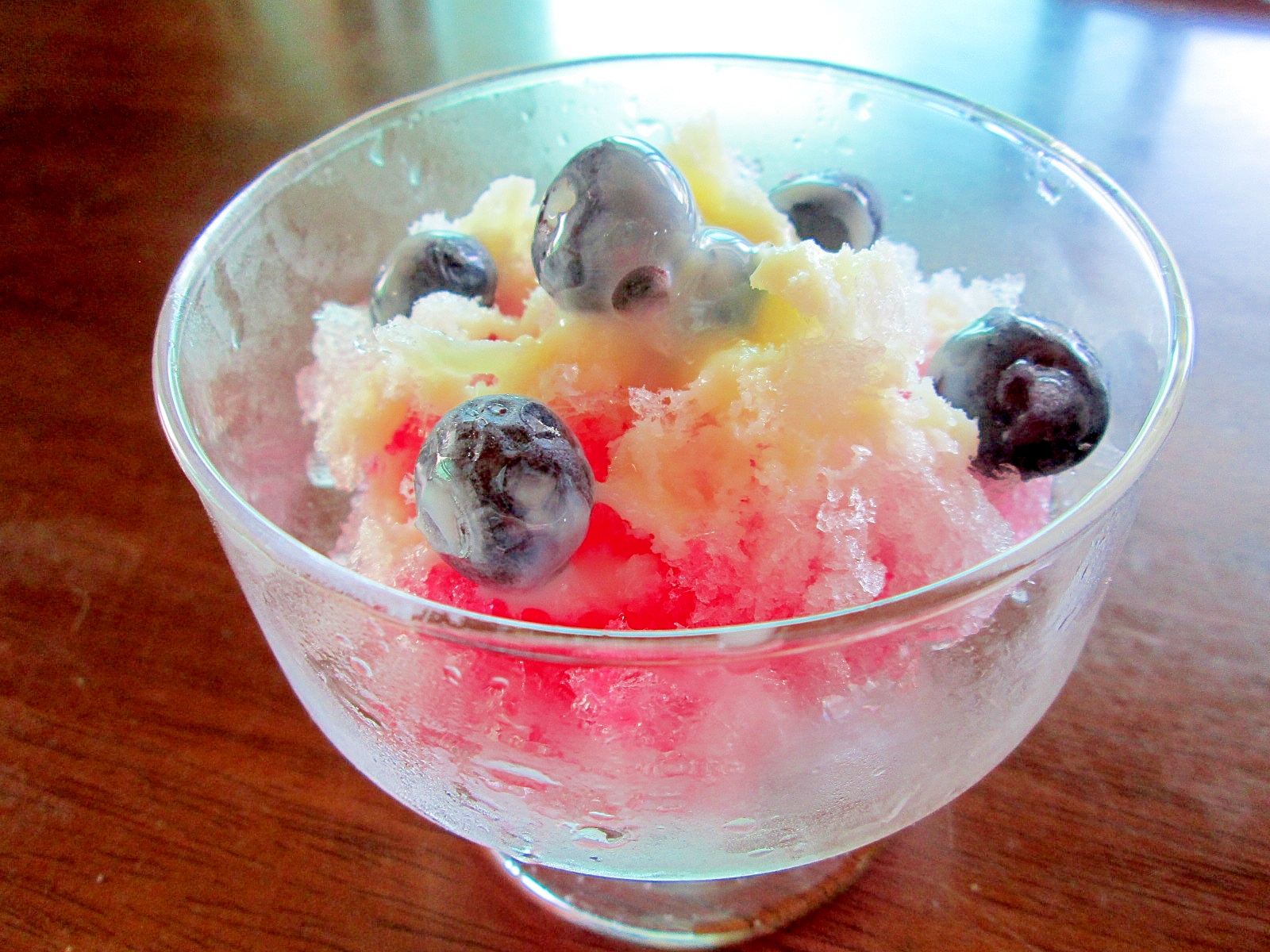 ヒンヤリ美味しい冷凍ブルーベリーのせかき氷