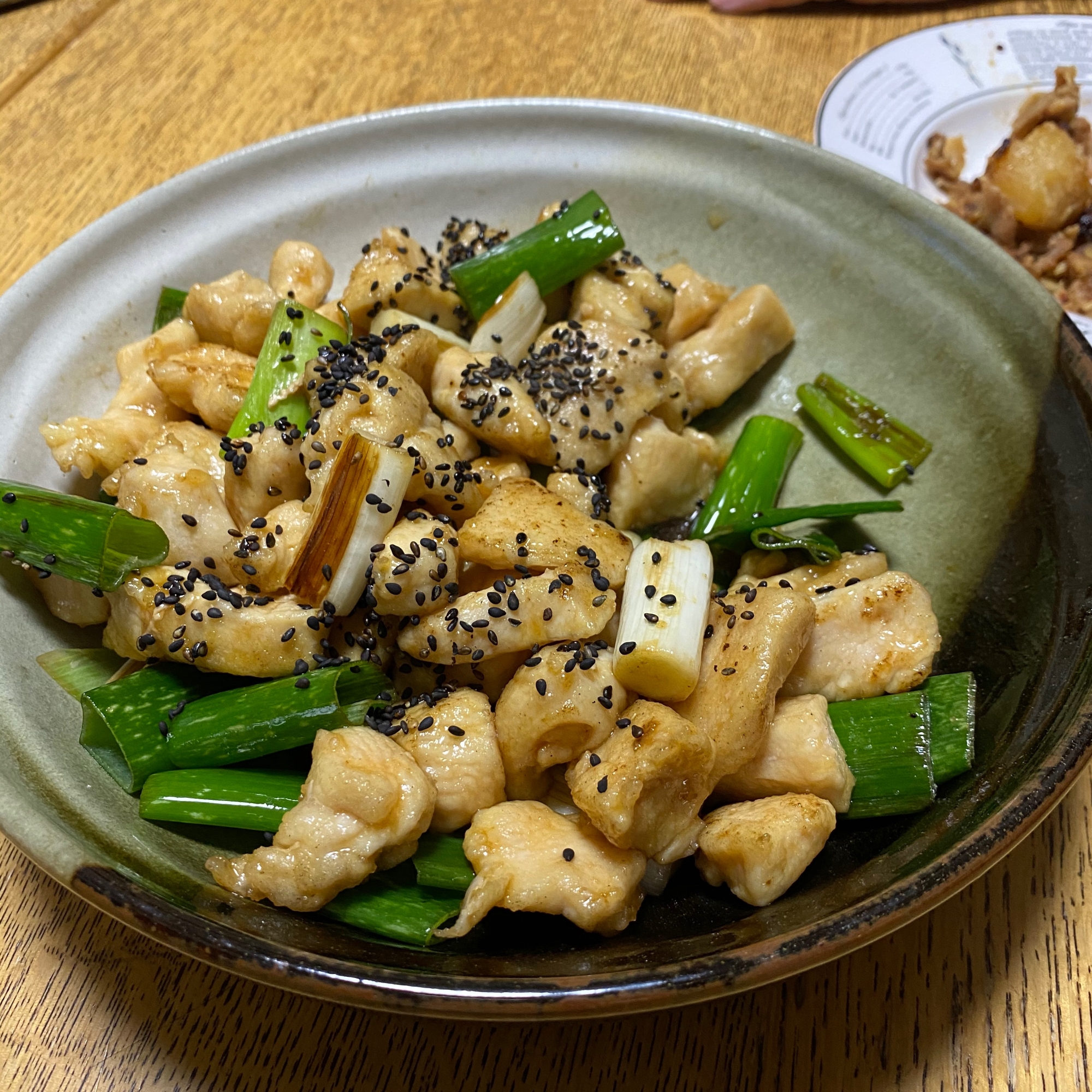 鶏ムネ肉と長ネギのオイスターソース炒め