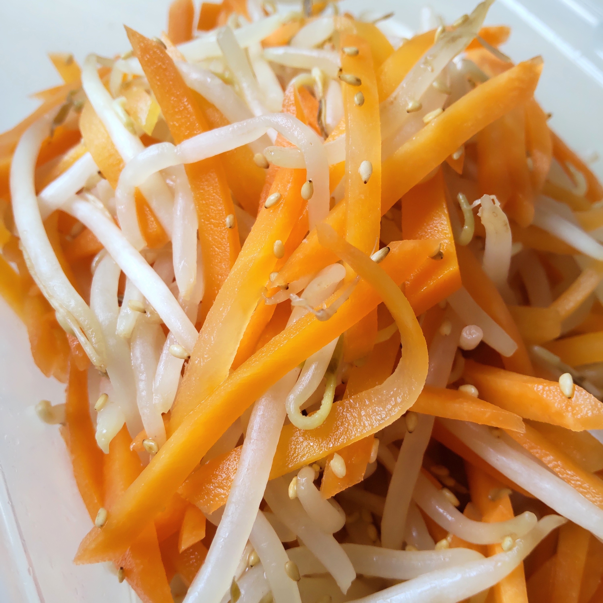 【レンジ調理】もやしとにんじんのナムル【節約】