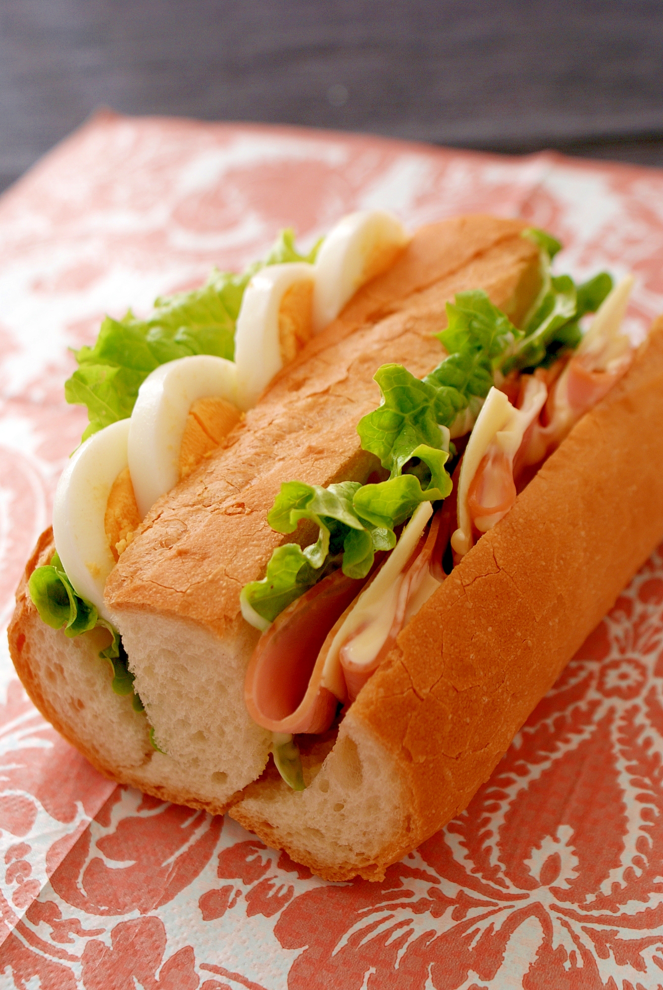 *ハムと玉子のバゲットサンド*