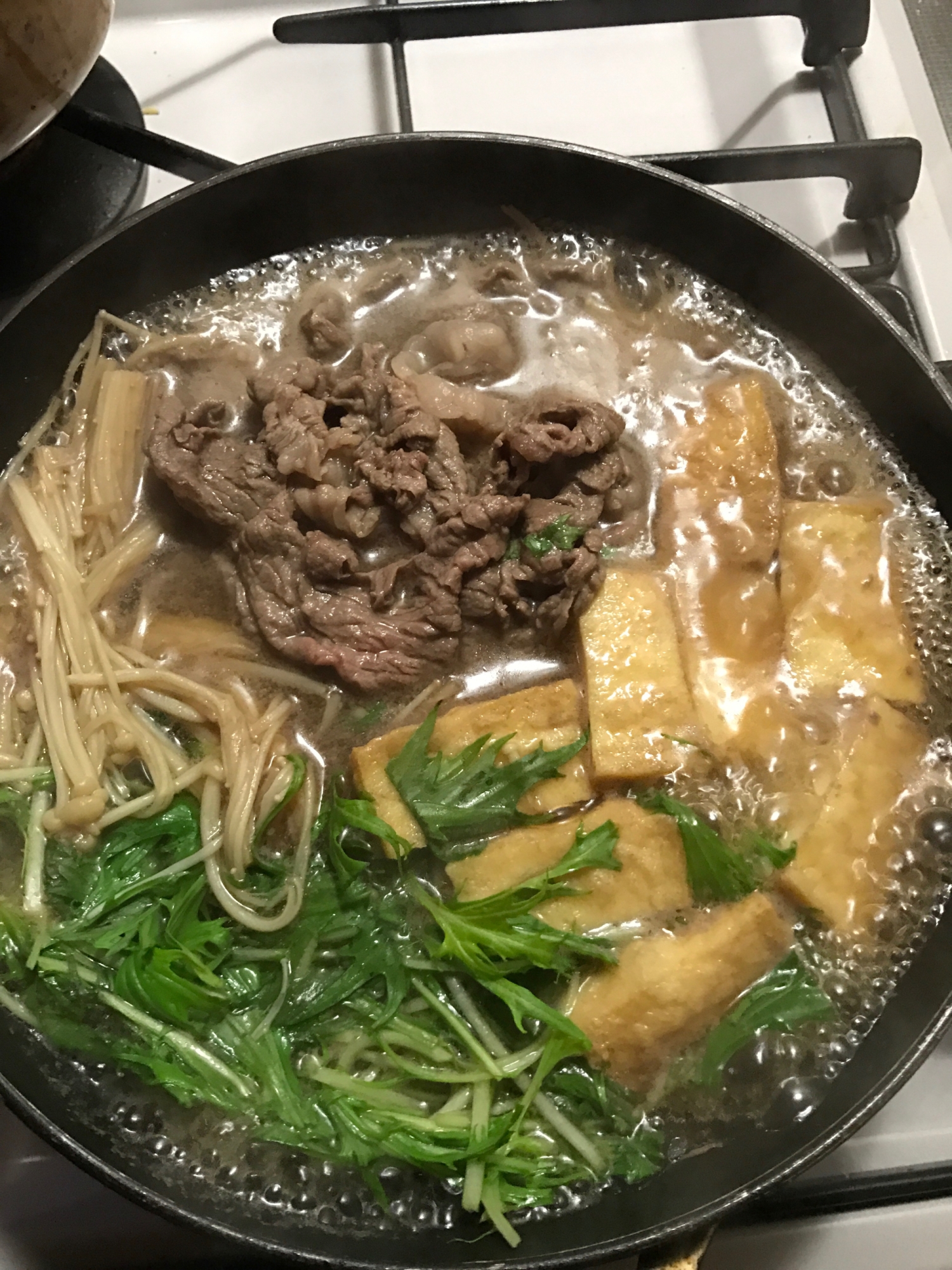 牛肉と厚揚げ、水菜の煮物