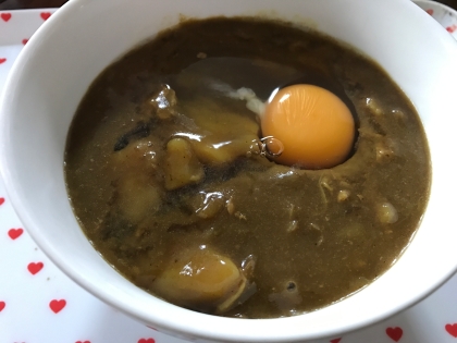 カレーに生卵と言えば学生時代に行った大阪の自由軒を思い出します(*≧∀≦*)息子は週末の阪神戦に行くぞと張り切ってます。生卵でスタミナアップ↑ご馳走さまでした♡