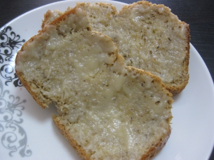 自家製の紅茶食パンで作りました＾＾いつもよりも長めにトーストしたら、ラスクみたいで美味しかったよ。