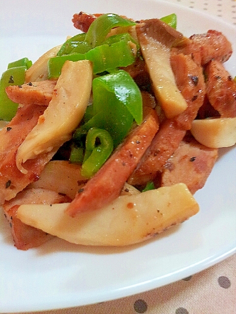 厚切りハムとエリンギとピーマンの炒めもの レシピ 作り方 By ラズベリっち 楽天レシピ 厚切りハムとエリンギとピーマンの炒めもの レシピ 作り方 By ラズベリっち 楽天レシピ