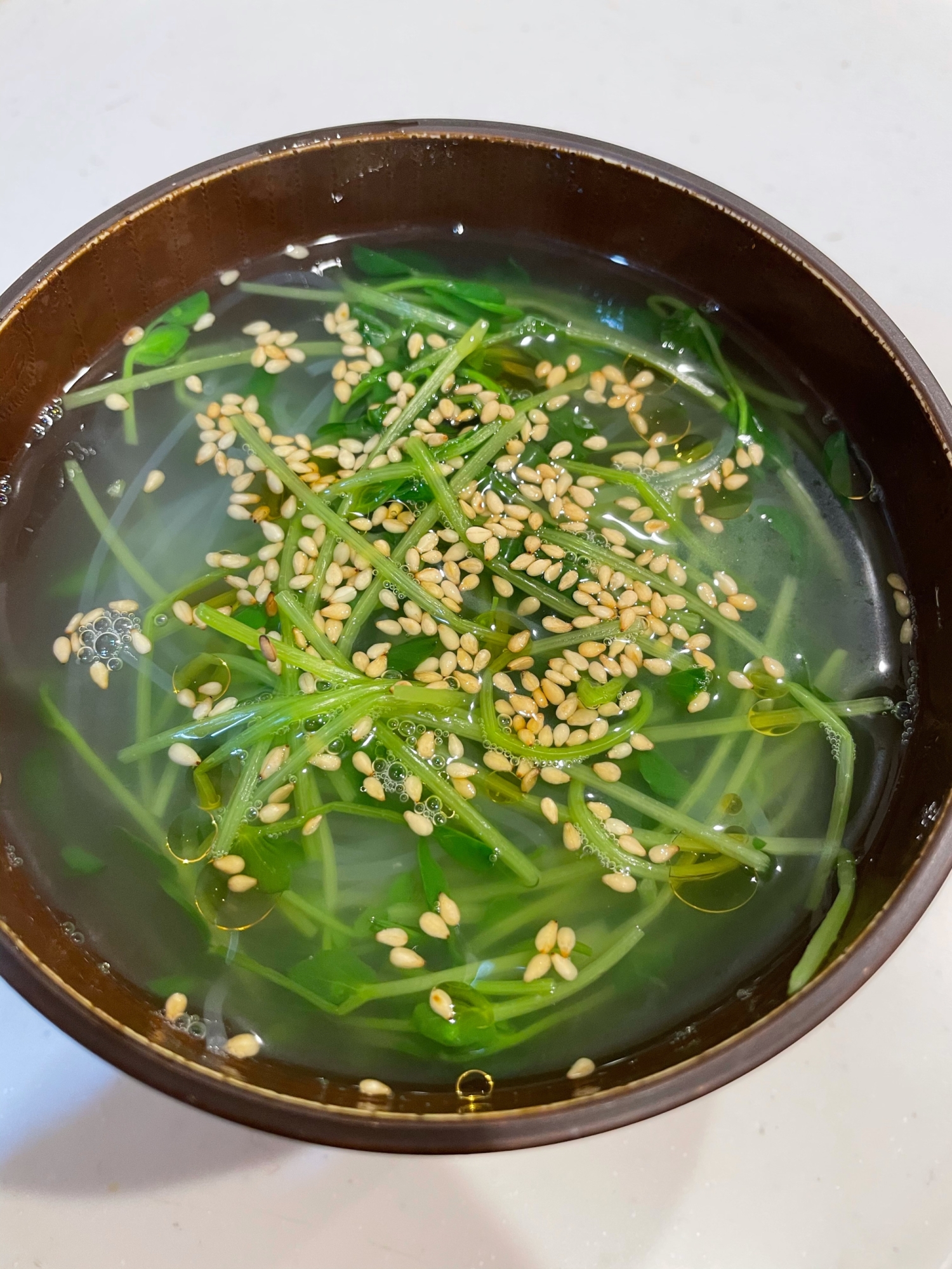 ごま香る⭐豆苗と春雨のスープ