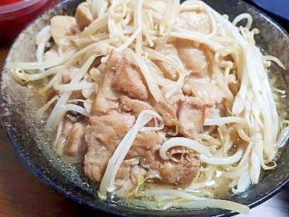 鶏もも肉と もやしの 炒め煮 レシピ・作り方 by ほこ9574 - 楽天レシピ