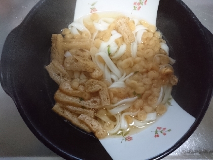 甘めのうどんあげ入りきしめんうどん