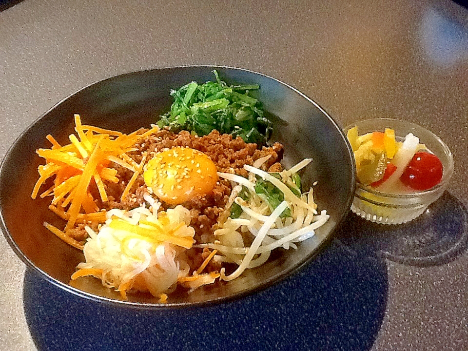 ひき肉でお手軽ビビンバ丼