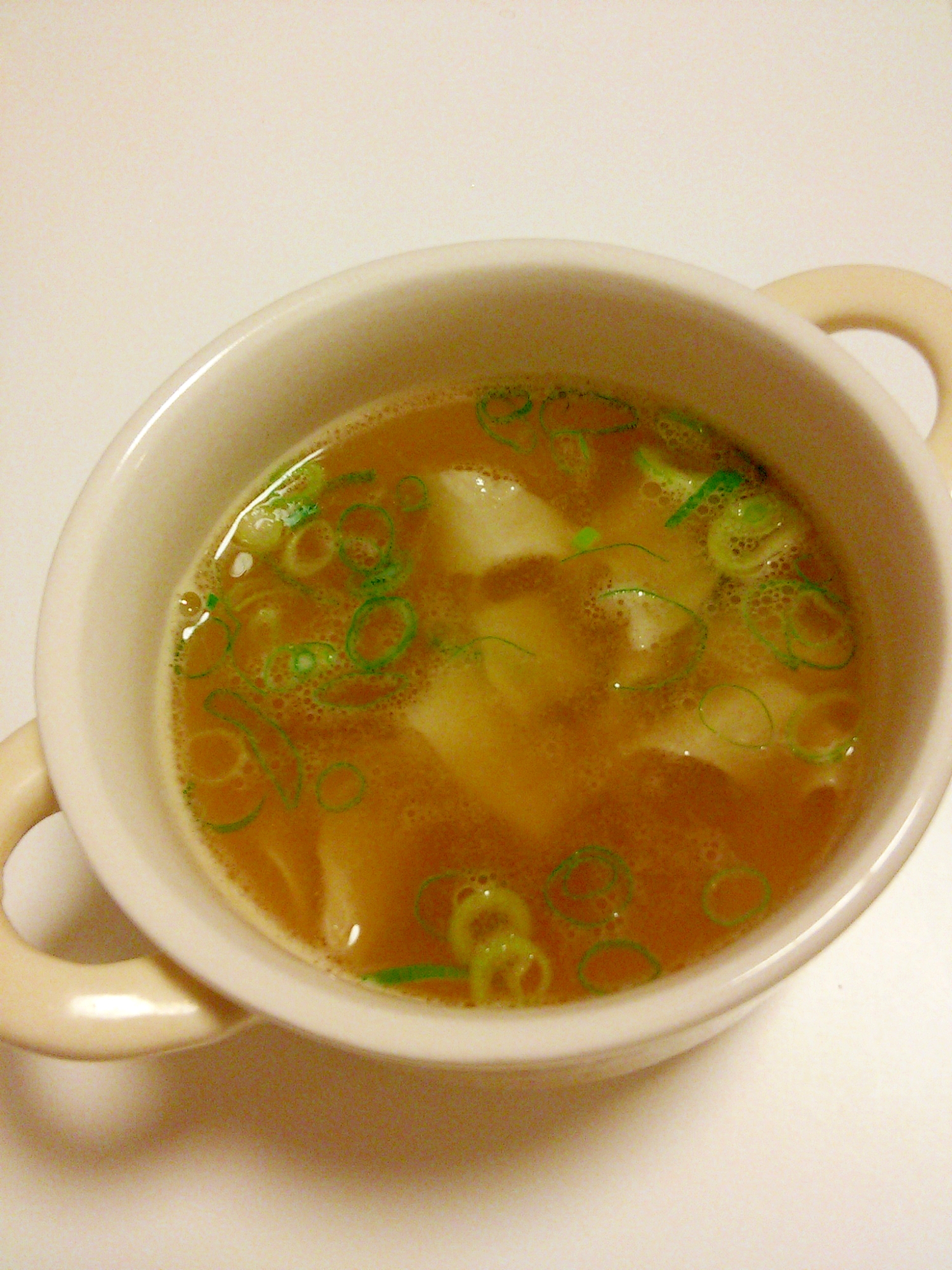 冷凍豆腐入り☆ツナのうま味引き立つ和風レンジスープ