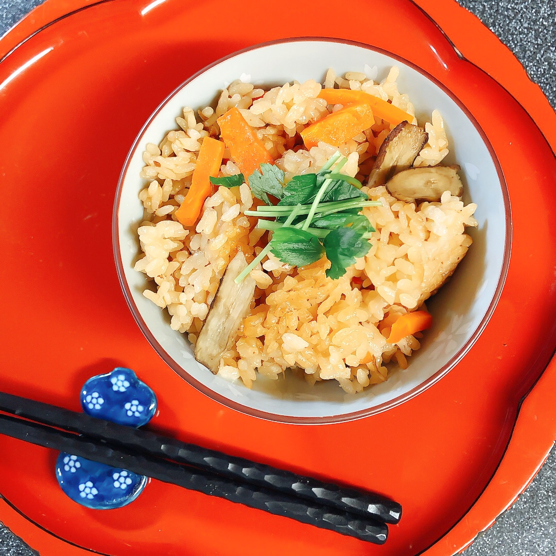 生姜がポイント♪豚の角煮の煮汁で!炊き込みごはん