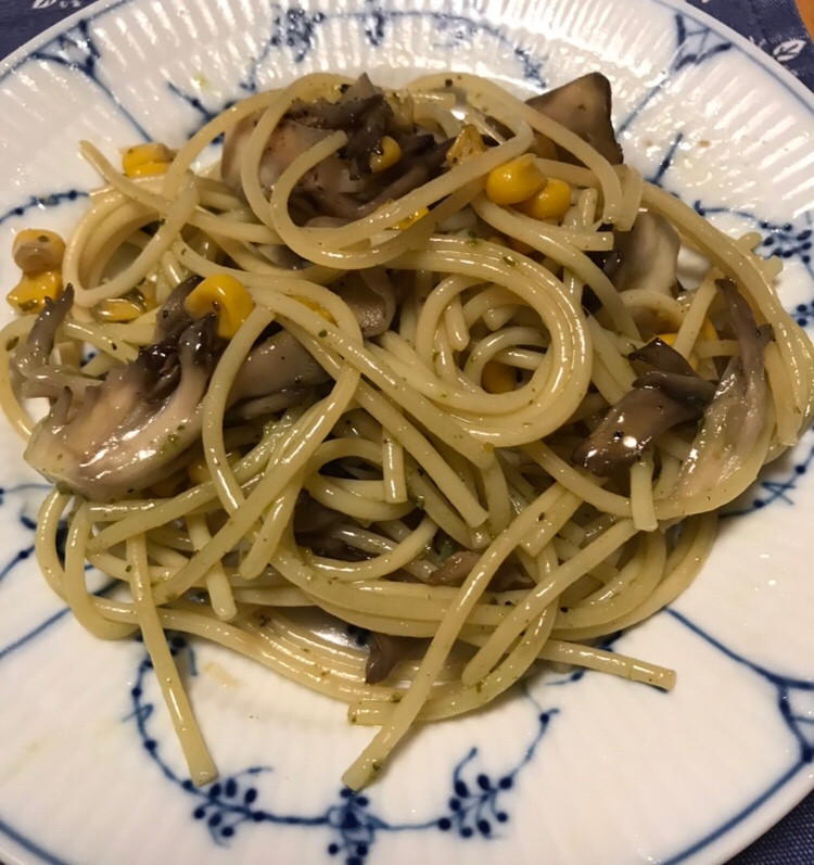 舞茸とコーンのバジルパスタ