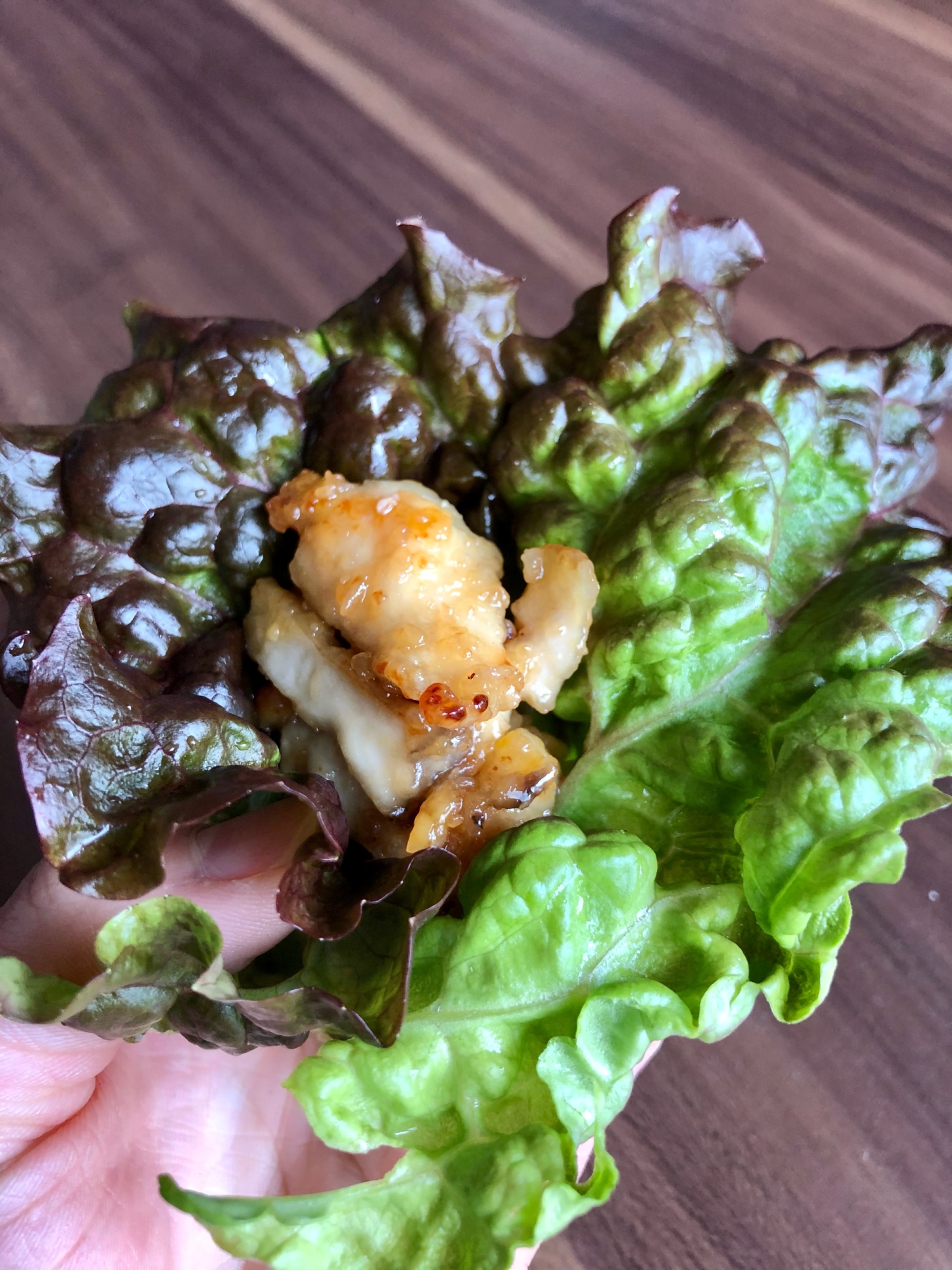 味噌鶏とエリンギのレタス巻き