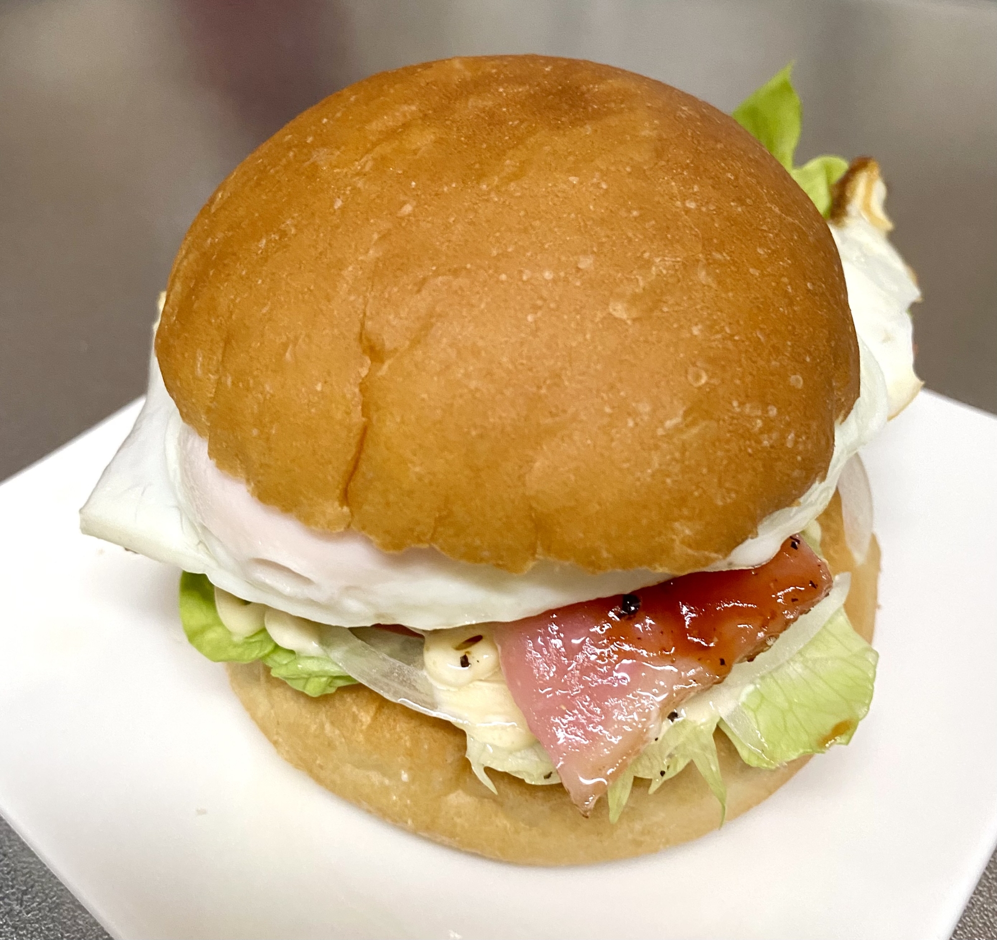 ベーコンエッグバーガー