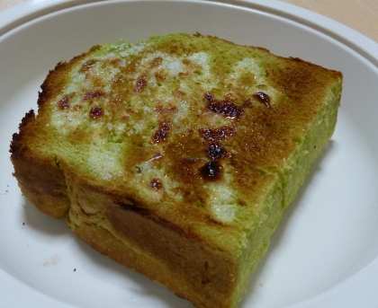 朝から甘いパンが食べたくて作りました☆
抹茶パンにとっても合いました(^O^)