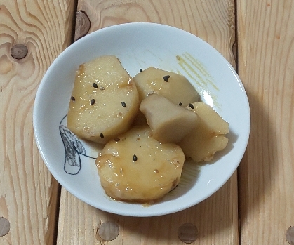 里芋の胡麻味噌煮