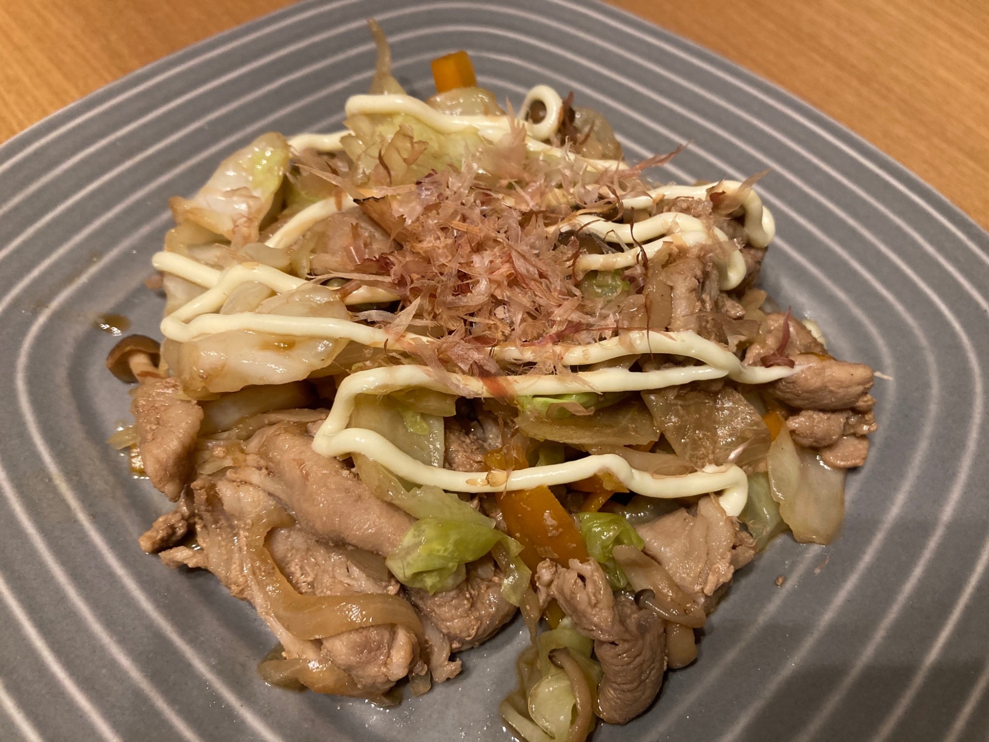 あまった焼きそばソースで簡単！！豚肉の野菜炒め！