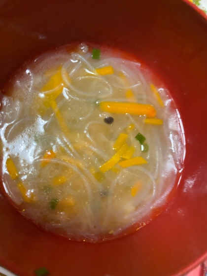 小松菜と人参の春雨スープ