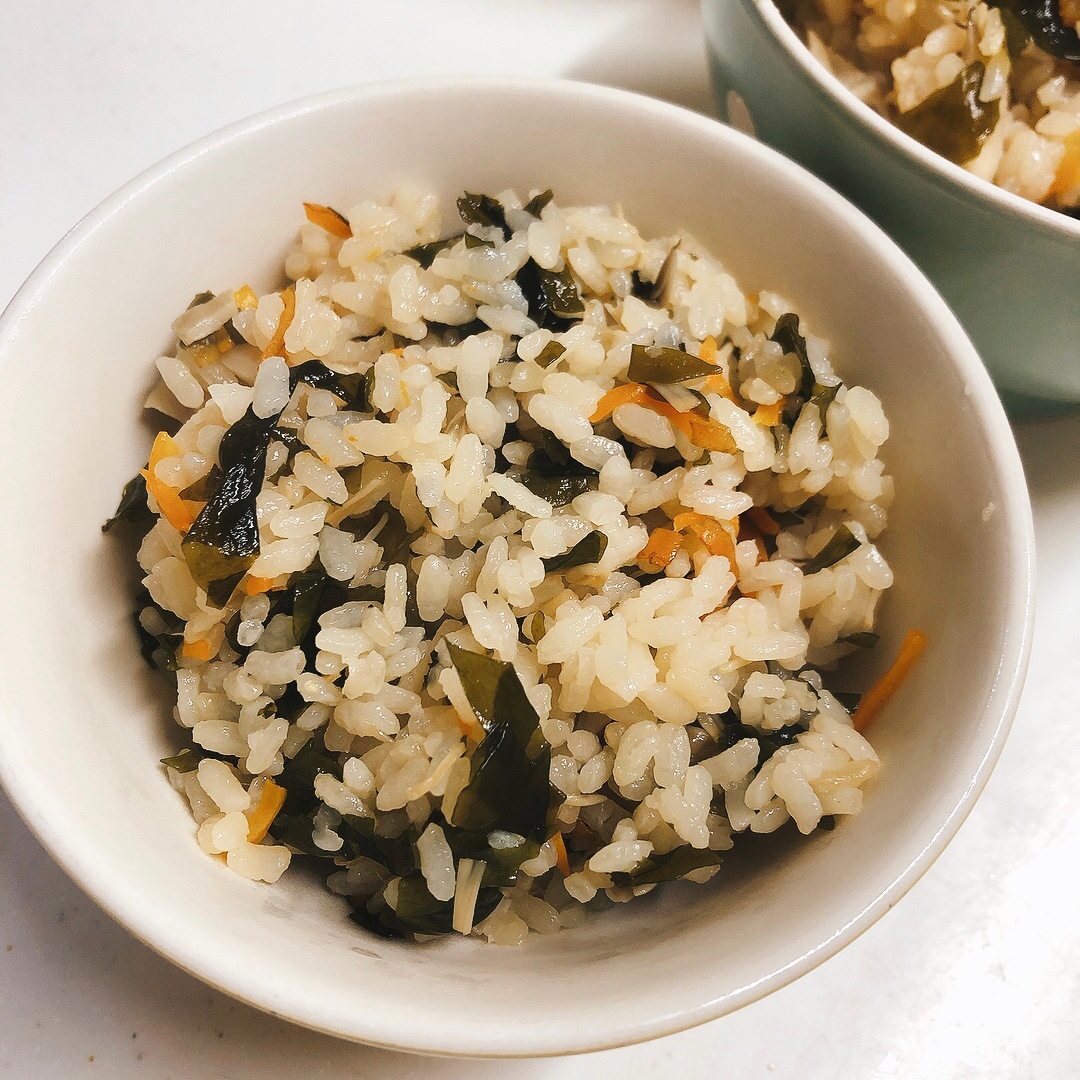 こどもも大好き♪ワカメの炊き込みご飯