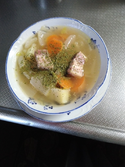 暑い夏、冷ポトフスープで食べました。夕方で美味しかったです。