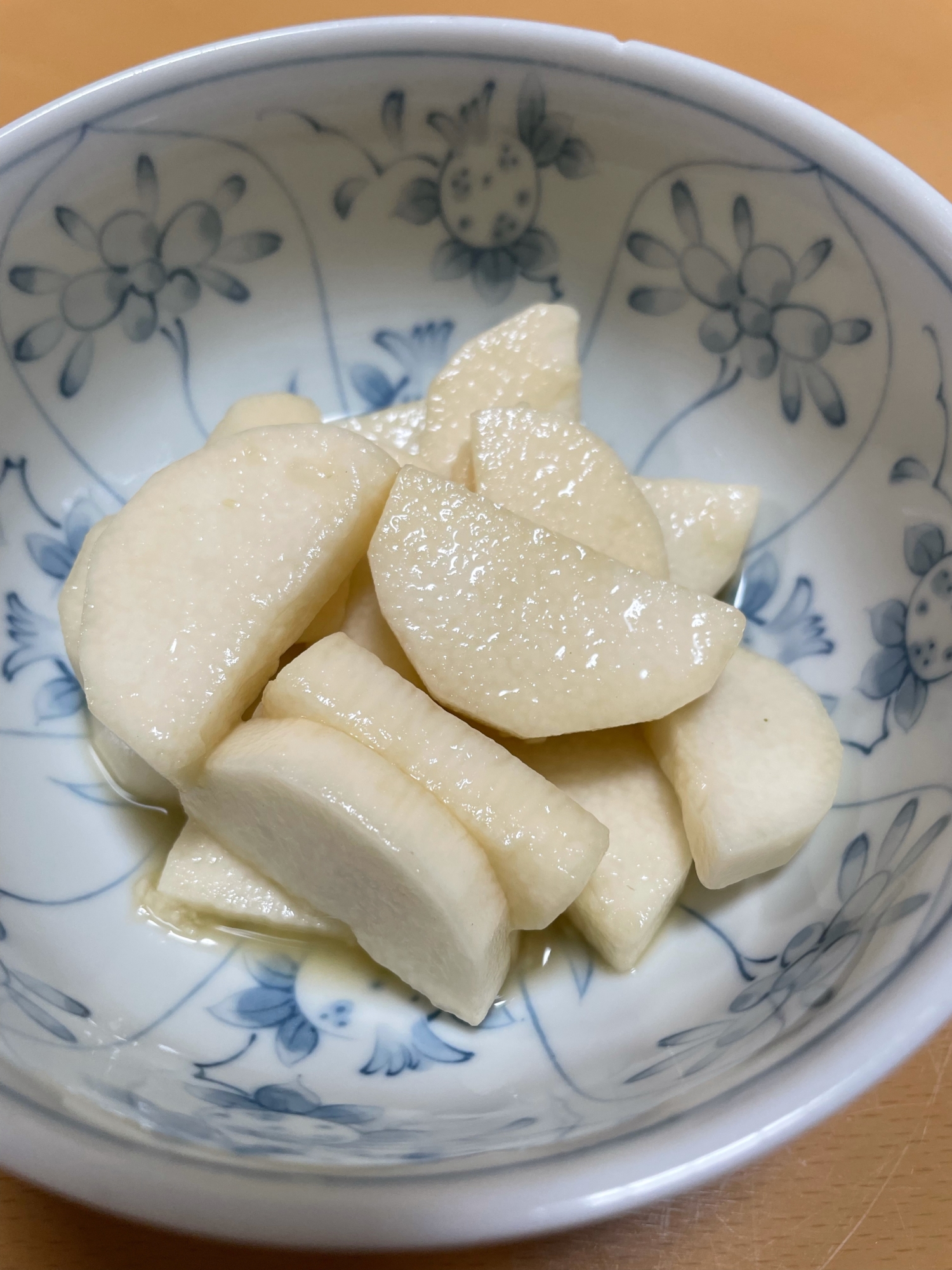 爽やかな香り！山芋のわさび漬け