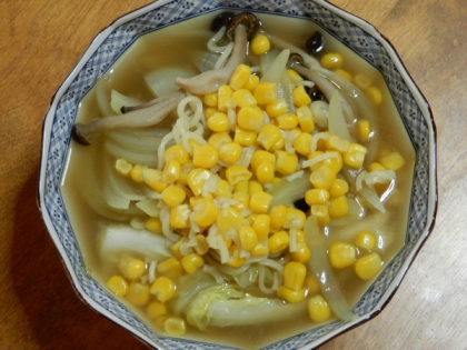 コーンと白菜の甘い拉麺