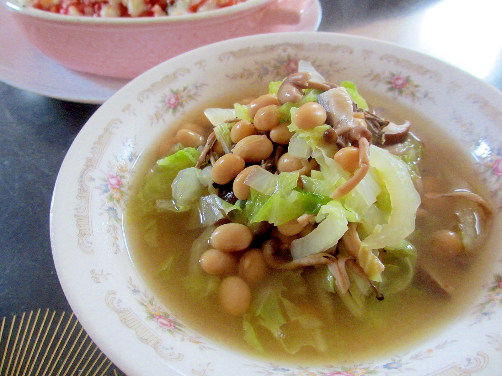 大豆ときのこと白菜のスープ