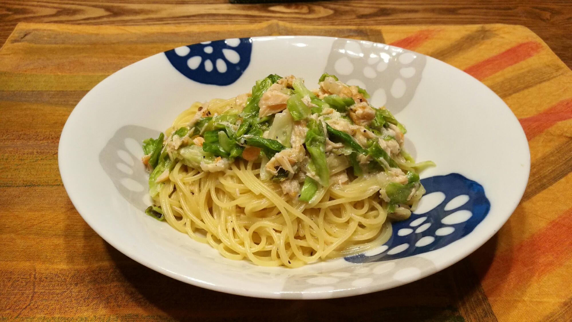 焼き鮭とキャベツのパスタ