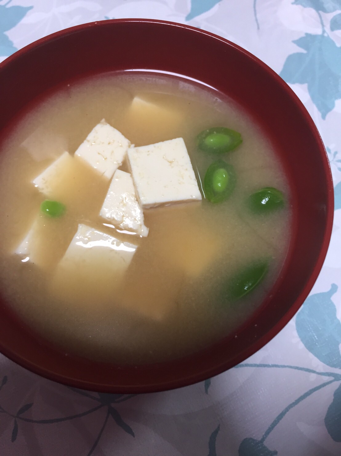 絹ごし豆腐とスナップえんどうの味噌汁(*^^*)☆