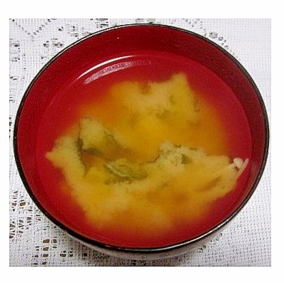 わかめの味噌汁(昆布だし)