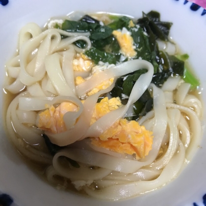 ワカメとかきたまうどん