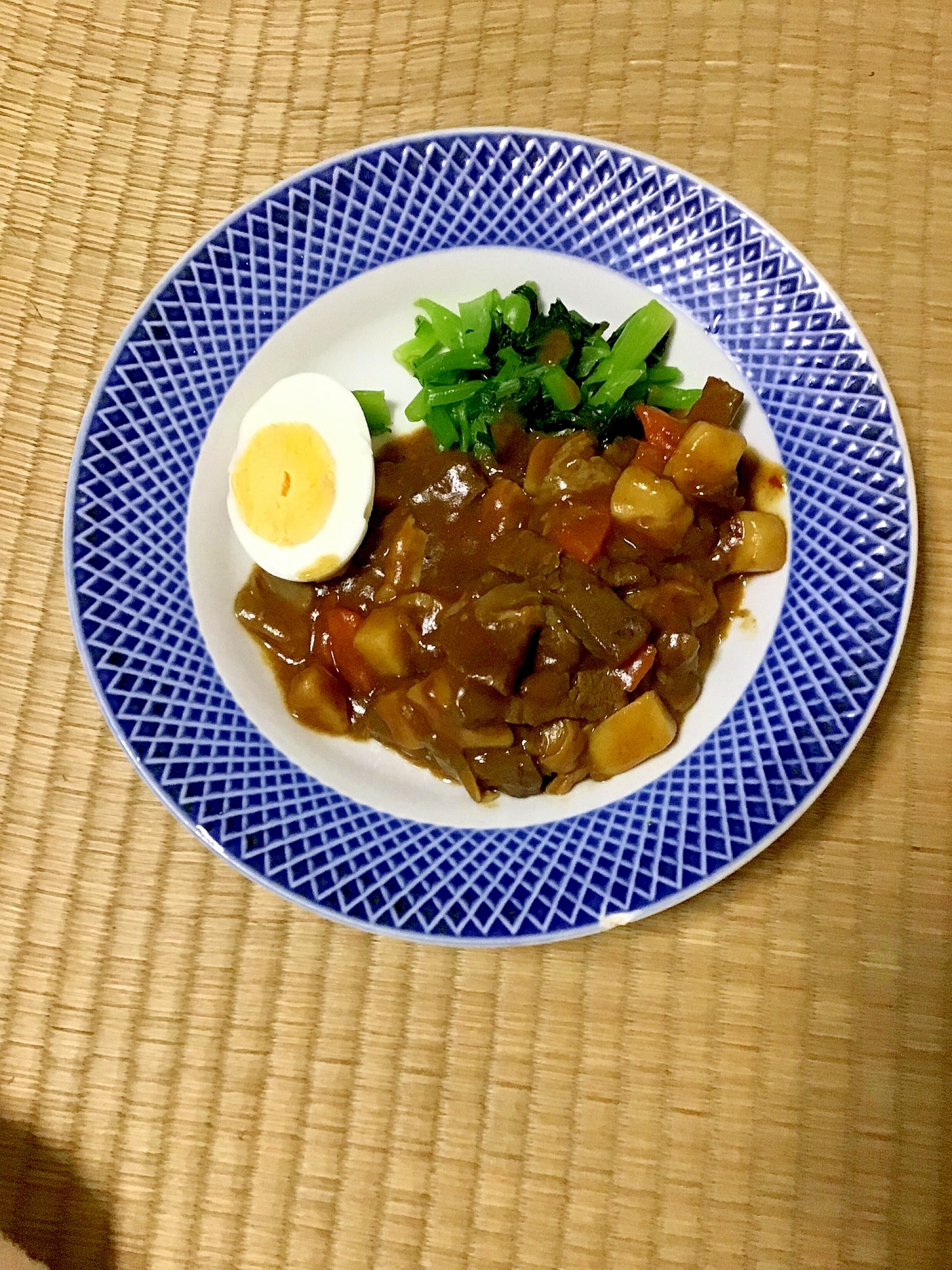 焼き肉用味付け肉deビーフカレー。