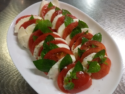 だんな様が家庭菜園で作った、トマトとレモンバジルで作りました。美味しかったです。