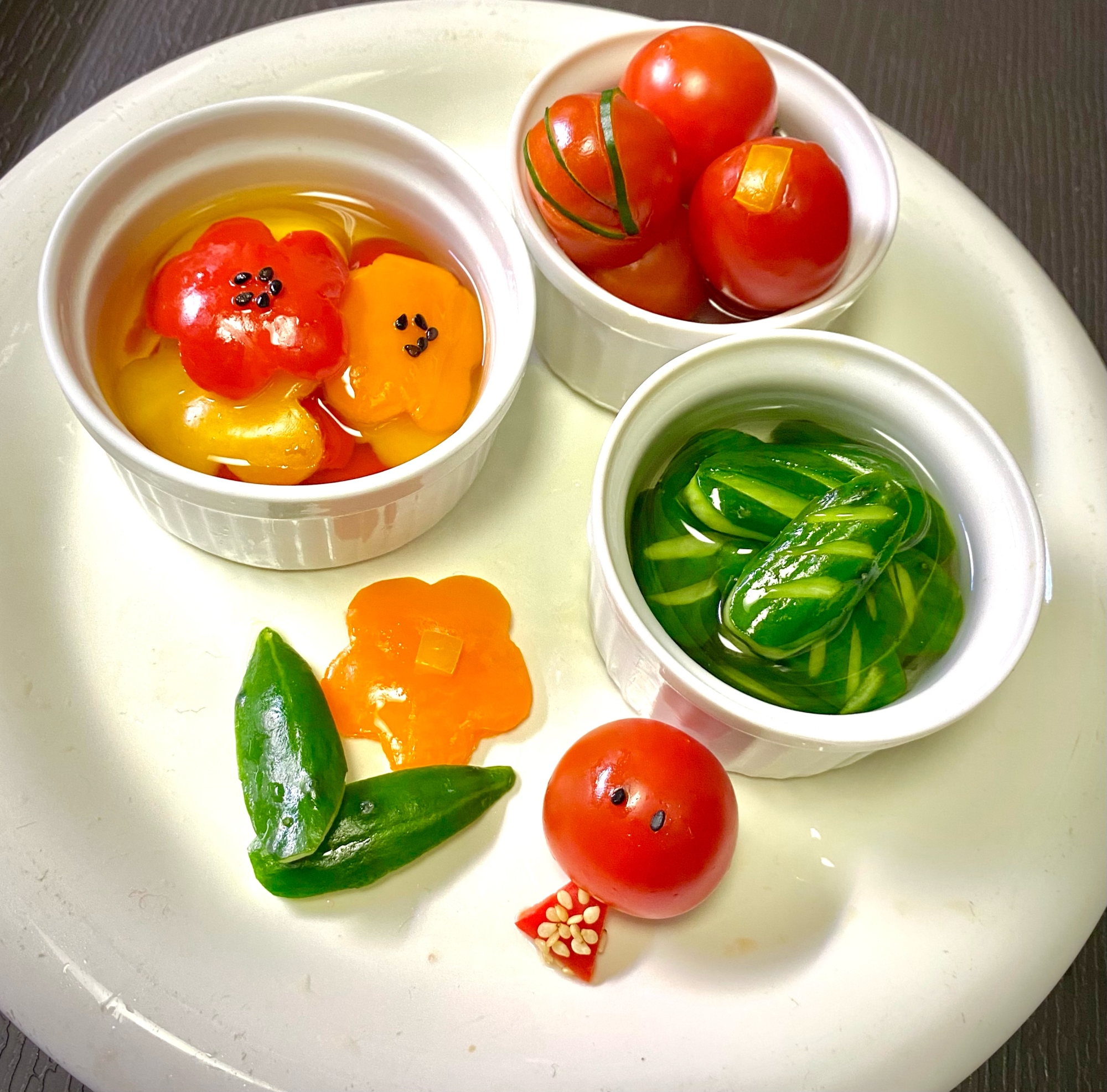 お弁当に! 彩り野菜のピクルス