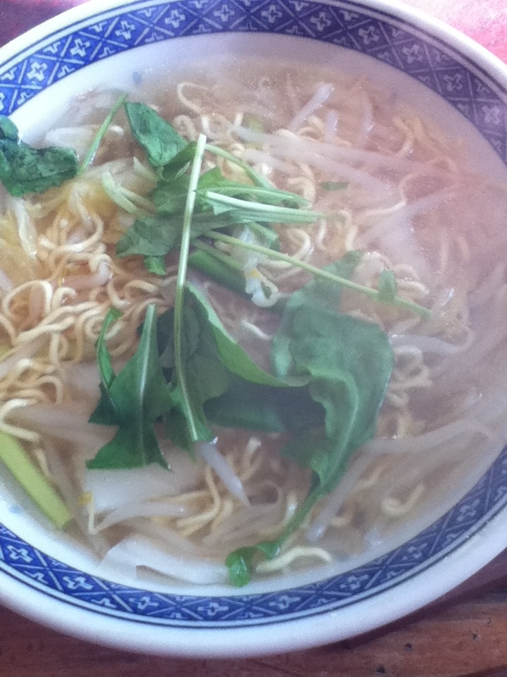 ルッコラと白菜の塩ラーメン