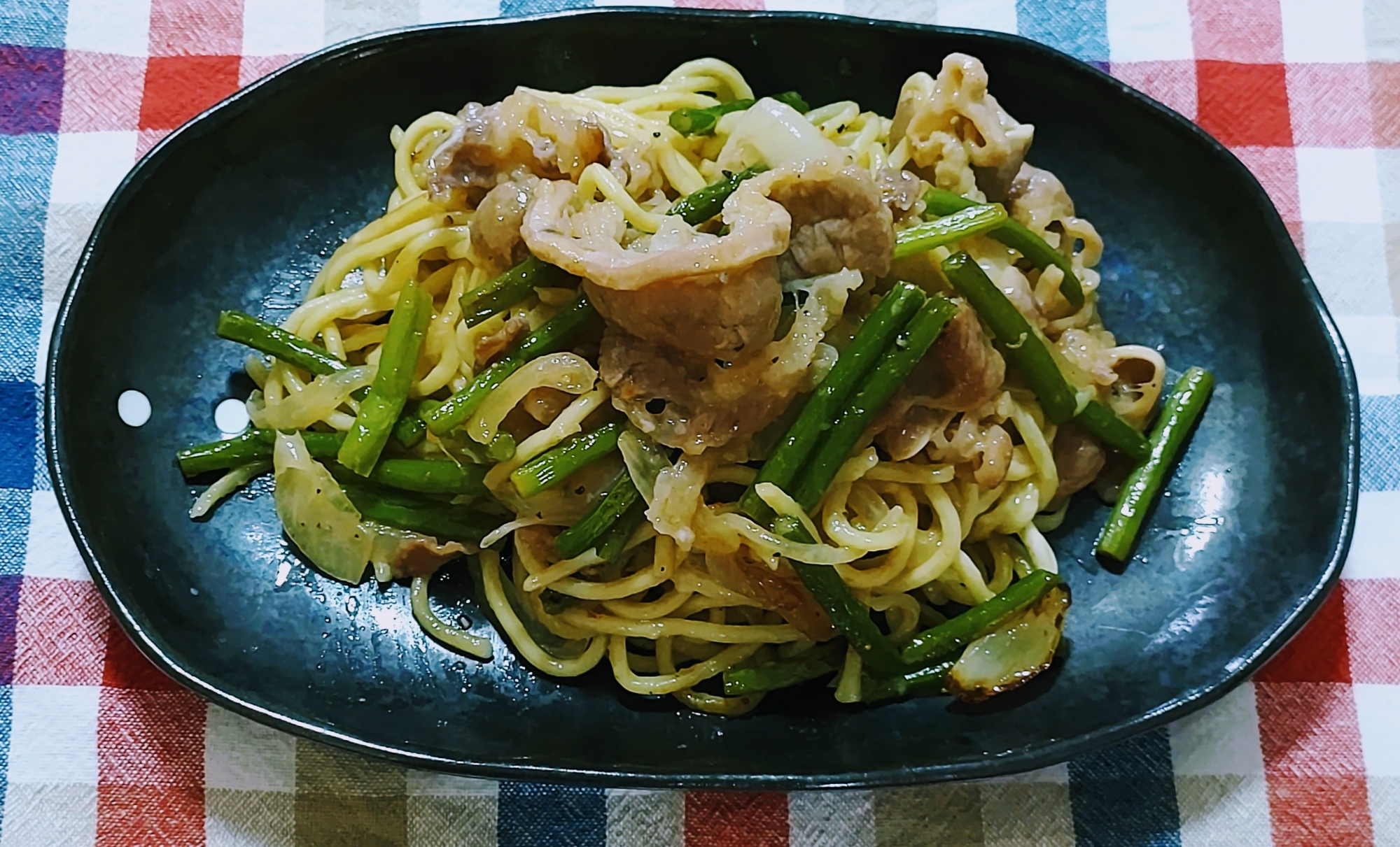 牛ばらカルビとにんにくの芽の焼きちゃんぽん