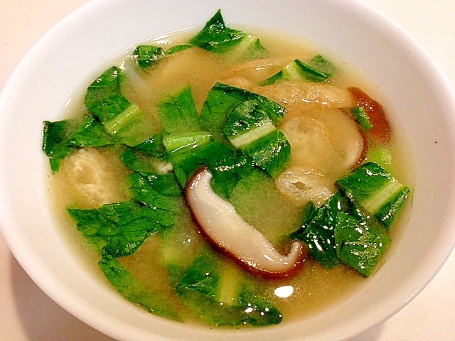 大根と椎茸とレタスの味噌汁 レシピ 作り方 By アボカドプリン 楽天レシピ 大根と椎茸とレタスの味噌汁 レシピ 作り方 By アボカドプリン 楽天レシピ