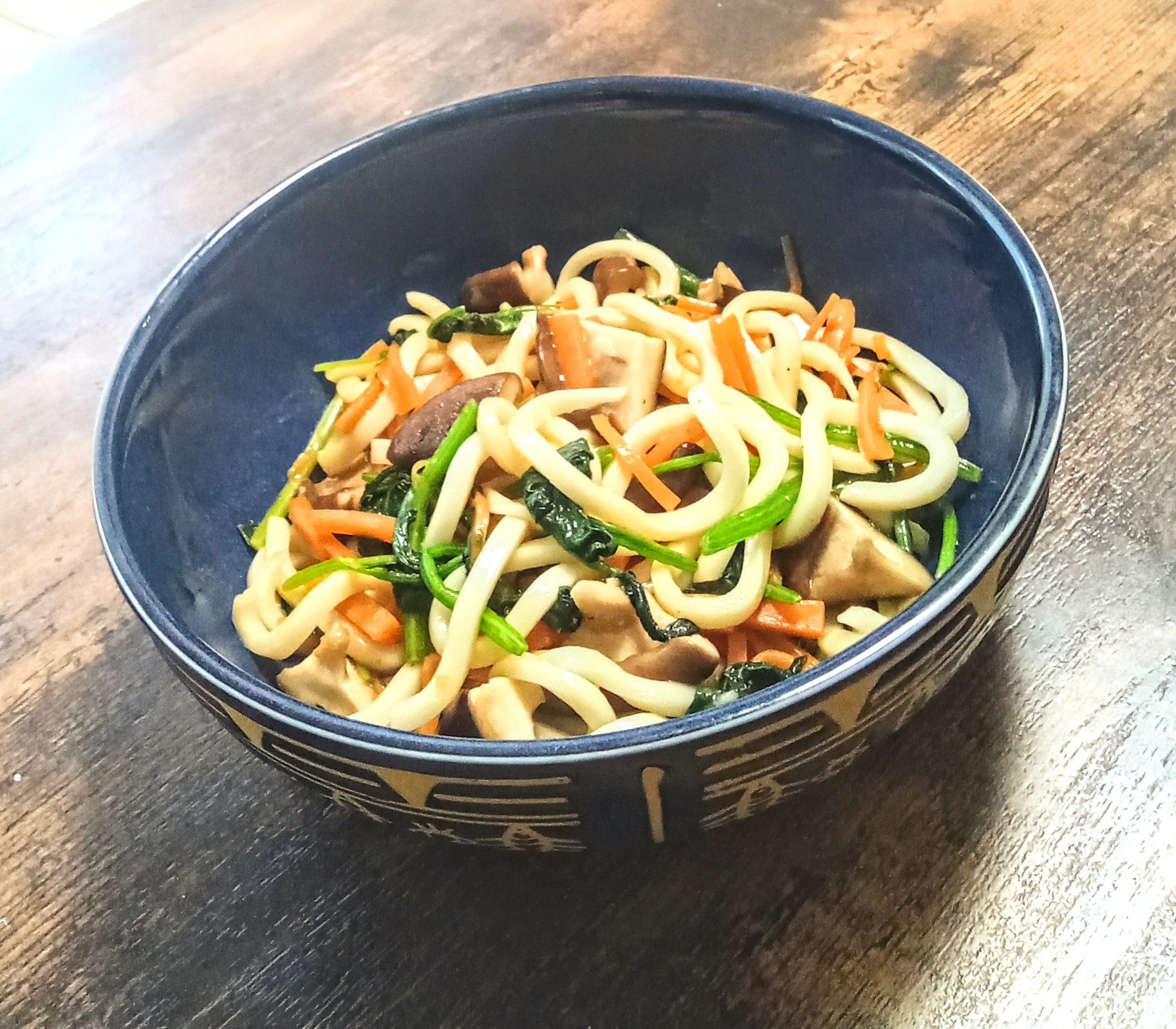 今日も簡単！焼きあごだしで和風焼きうどん♪