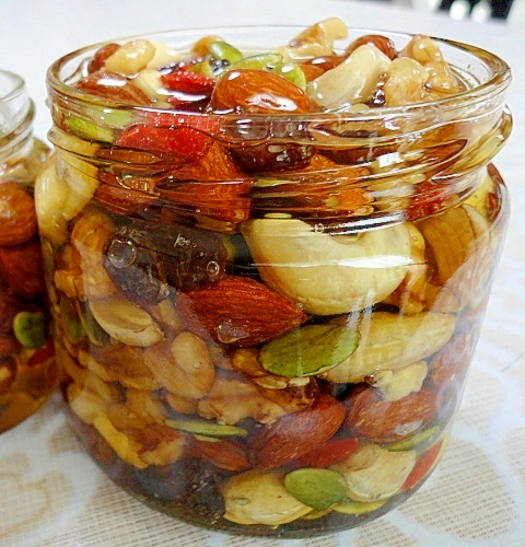 美容と健康にナッツの蜂蜜漬け 簡単ハニーナッツ レシピ 作り方 By Syufufu 楽天レシピ 美容と健康にナッツの蜂蜜漬け 簡単ハニーナッツ レシピ 作り方 By Syufufu 楽天レシピ