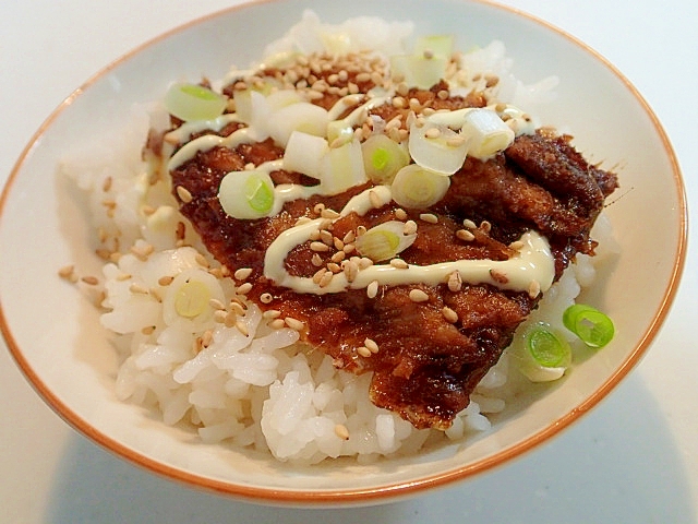 レンジで簡単　グルメのたれのイワシ蒲焼き丼