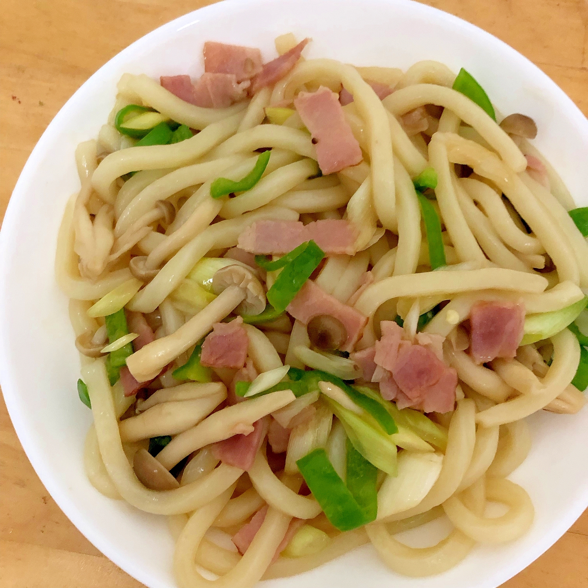 ベーコンの焼うどん