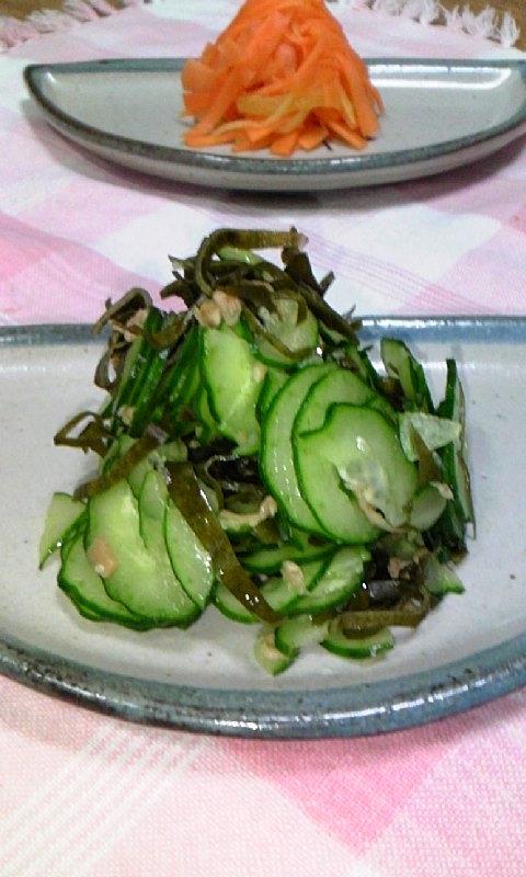 お弁当に緑色おかず！きゅうりのしょうが昆布和え♪