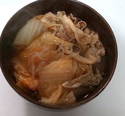 夕飯に、家にある材料でキムチ鍋にしました☘️温まりとてもおいしかったです✨
いつもありがとうございます(*^ーﾟ)