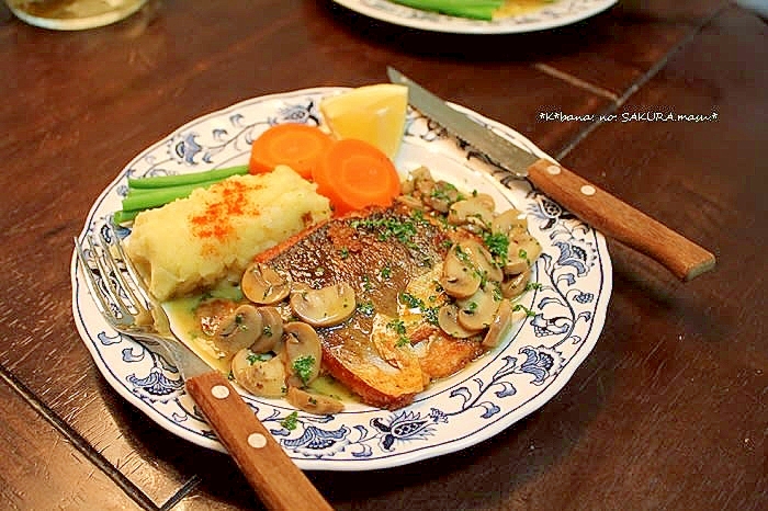 桜鱒のポワレ シャンピニョンバター醤油 レシピ 作り方 By きばな 楽天レシピ 桜鱒のポワレ シャンピニョンバター醤油 レシピ 作り方 By きばな 楽天レシピ