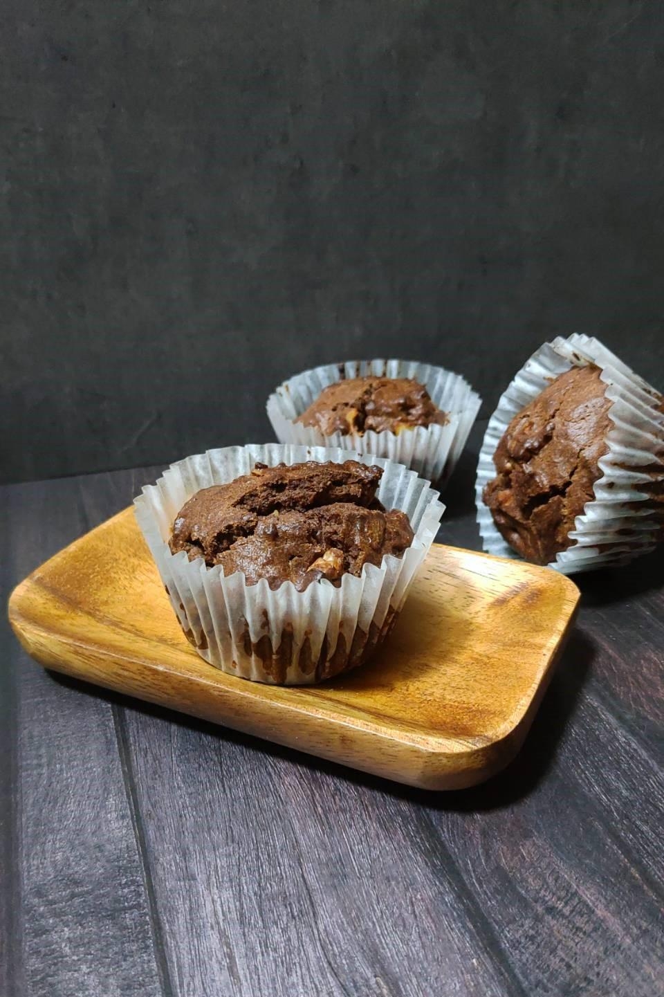 バレンタインに♥混ぜるだけ!胡桃入りココアマフィン