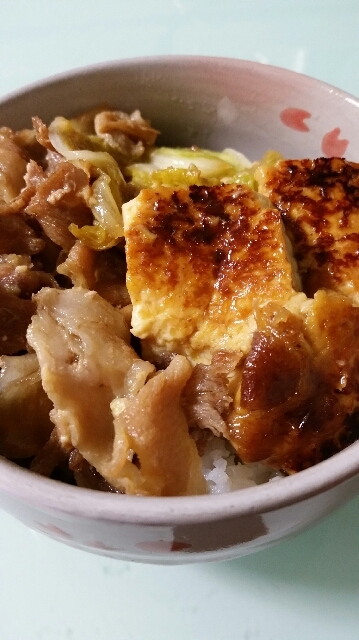 家にあるもので！白菜と豚肉と豆腐の簡単すき焼き丼