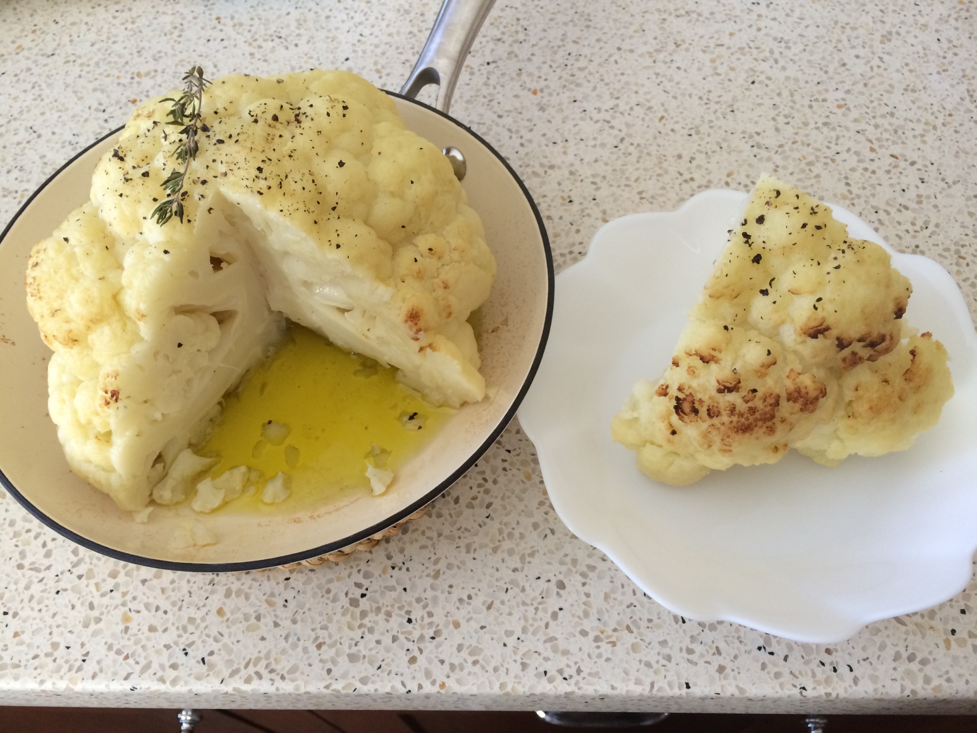 まるごとカリフラワーのオーブン焼き