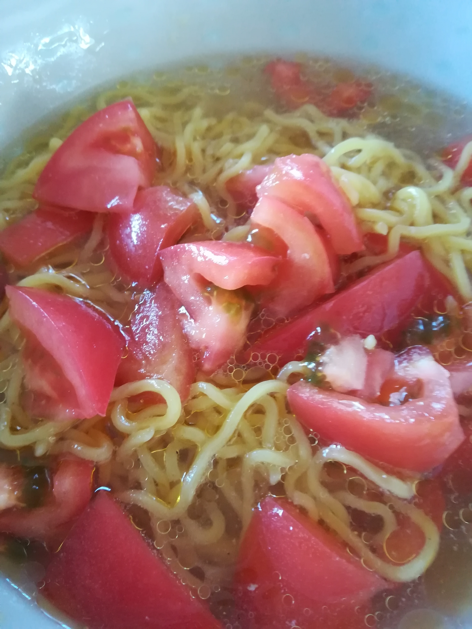 あっさり涼しいトマトラーメン